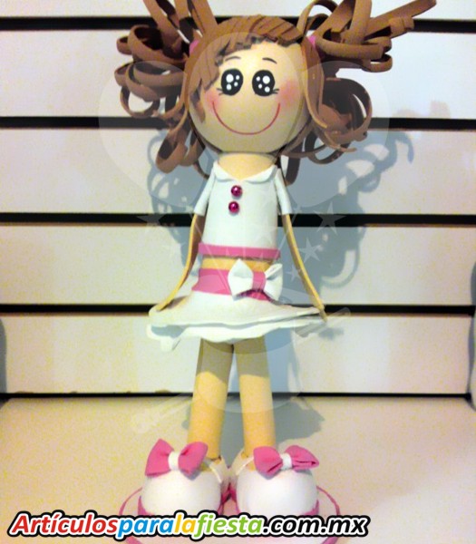 FUFUCHA MUÑECA CONN VESTIDO BLANCO Y ROSA