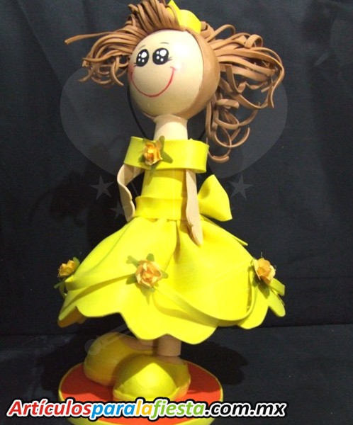 FUFUCHA MUÑECA CON VESTIDO AMARILLO