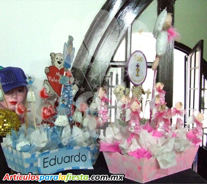 CENTRO DE MESA AZUL Y ROSA PARA NIÑO Y NIÑA