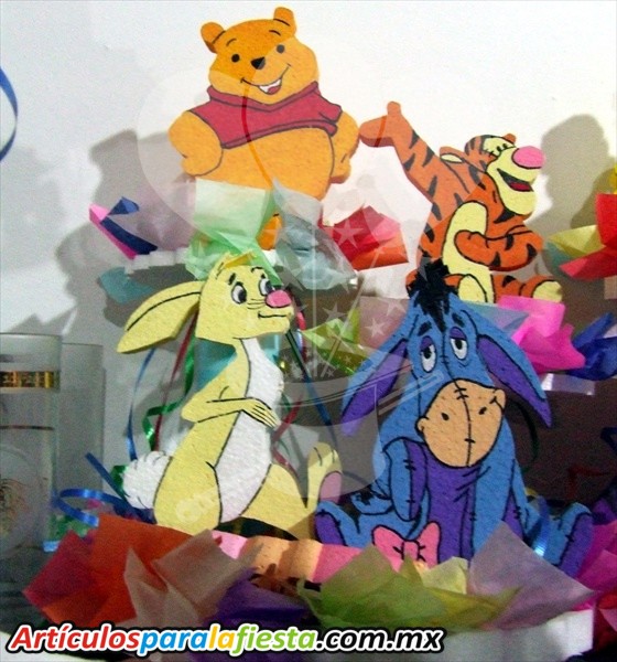 CENTRO DE MESA CON PRESONAJES DE WINNIE POOH