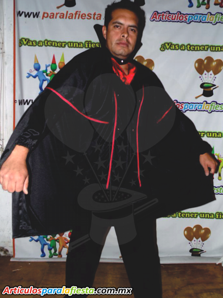 Disfraz para Halloween de El Vampiro con Capa Negra