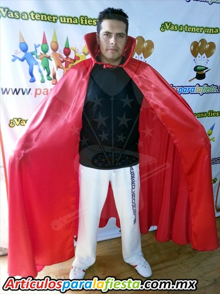 DISFRAZ VAMPIRO CAPA ROJA