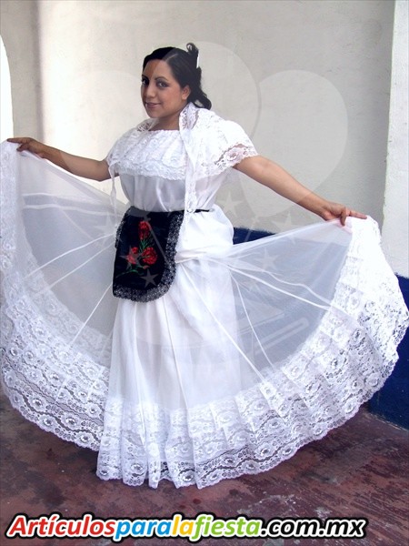 MUJER AMPLIA VERACRUZANA